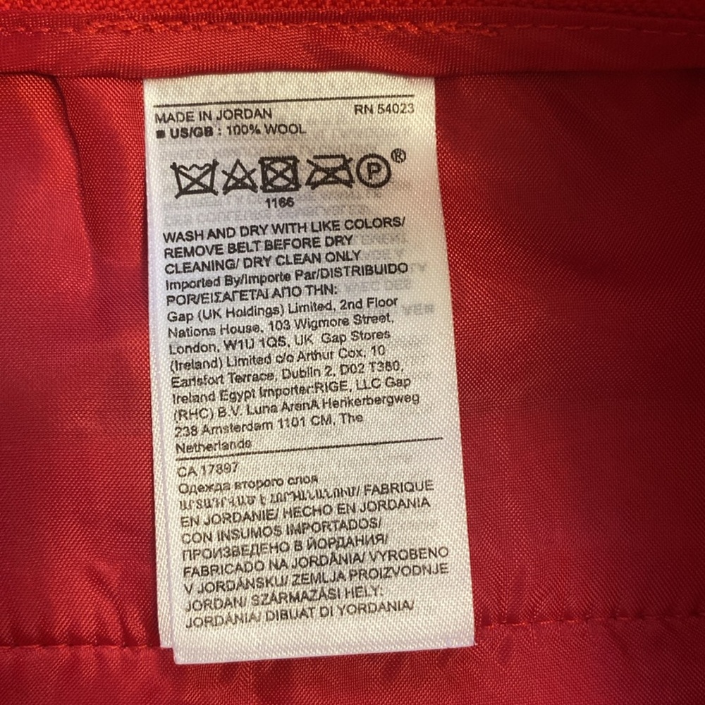 Banana Republic Italian Wool Red Sunset Bermuda Shorts - Picture 11 of 11
